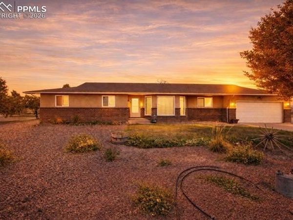 1003 W Camino Al Cielo , Pueblo, CO 81007
