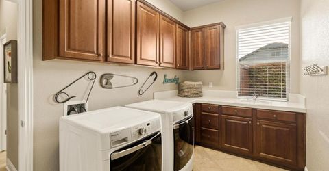 9388 Secretariat Ln, Elk Grove, CA 95624 Photo