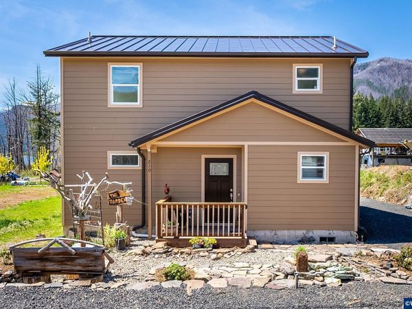 210 S Detroit Rd, Detroit, OR 97342