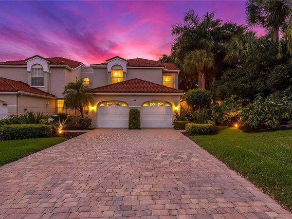 1505 Clermont DR, Unit B202, NAPLES, FL 34109