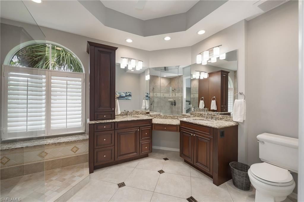 1505 Clermont Dr, Unit B202, Naples, FL 34109 Photo