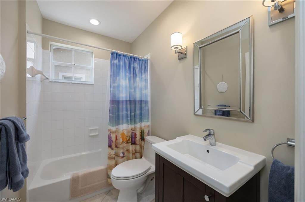 1505 Clermont Dr, Unit B202, Naples, FL 34109 Photo