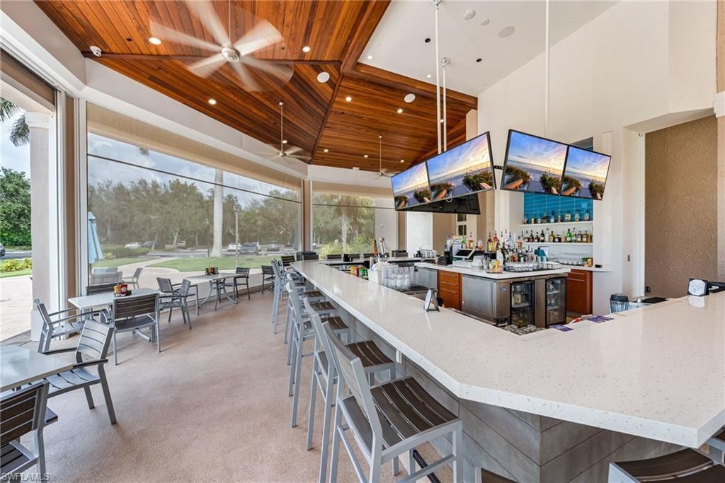 1505 Clermont Dr, Unit B202, Naples, FL 34109 Photo