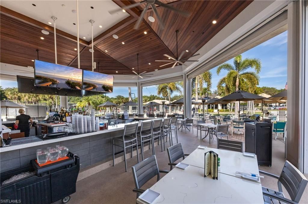 1505 Clermont Dr, Unit B202, Naples, FL 34109 Photo