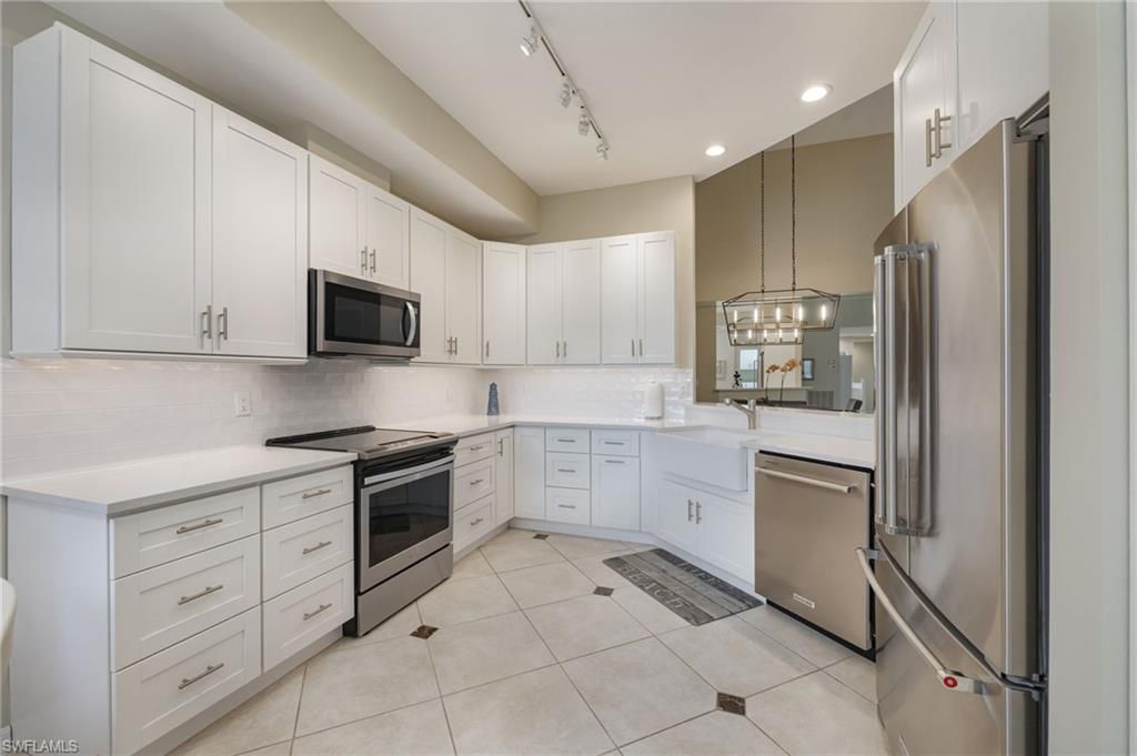 1505 Clermont Dr, Unit B202, Naples, FL 34109 Photo