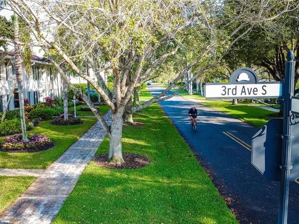 290 4th ST S, Unit 202, NAPLES, FL 34102