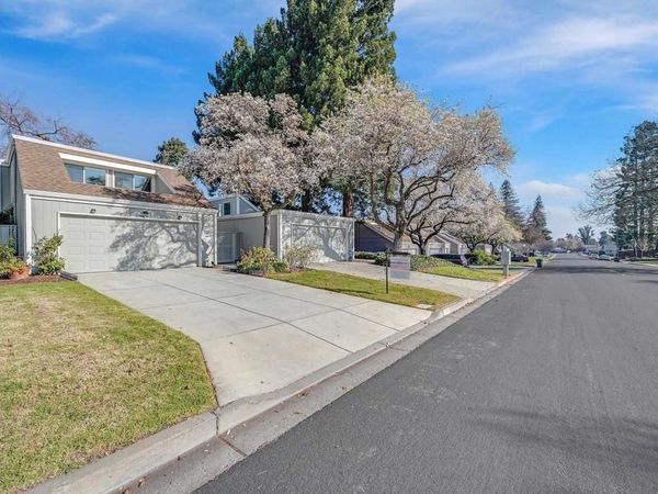 7551 Maywood Dr, Pleasanton, CA 94588
