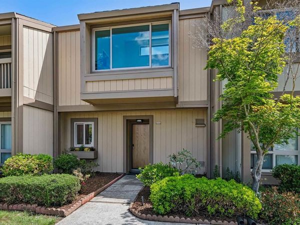 1104 Island Dr, Alameda, CA 94502