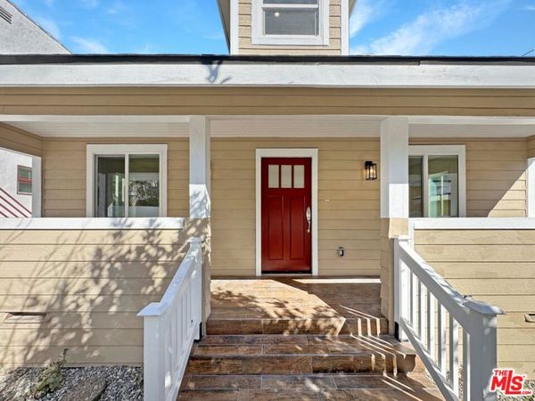 5930 Willoughby Avenue, Hollywood, CA 90038