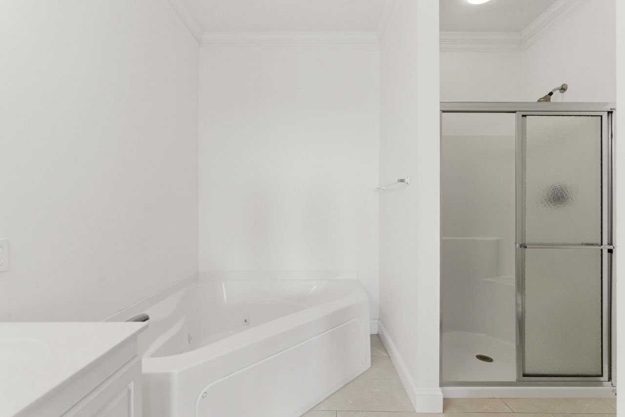 106 W Arctic Avenue Photo 16