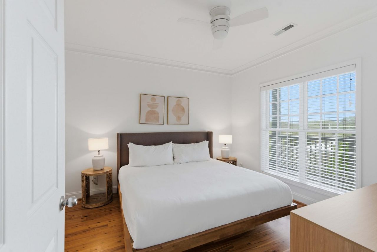 106 W Arctic Avenue Photo 17