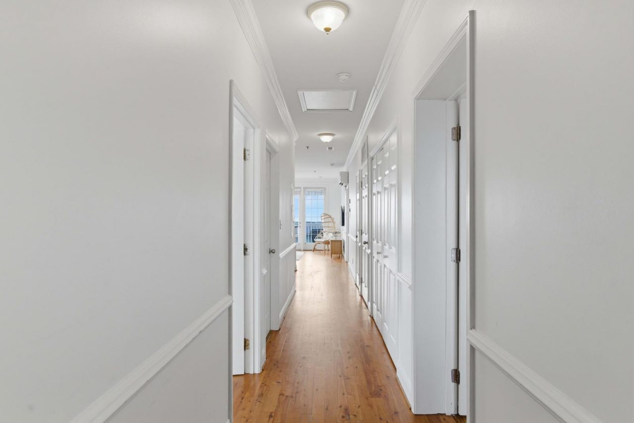 106 W Arctic Avenue Photo 4