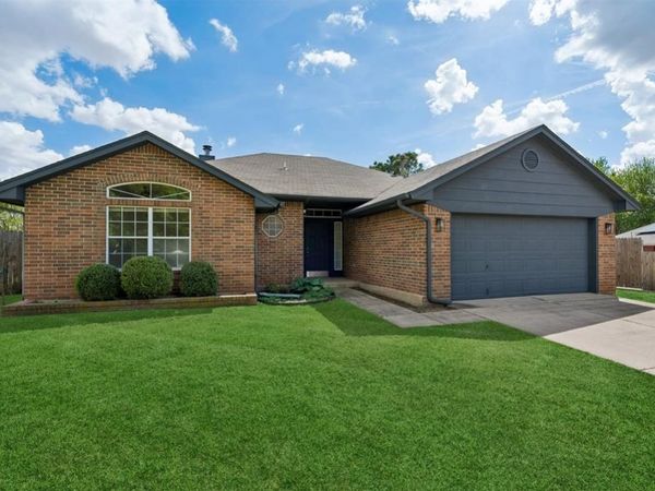 1708 Creekside Court, Norman, OK 73071