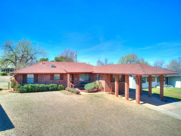 5725 N Rhode Island Avenue, Oklahoma City, OK 73111