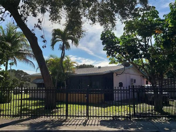 1700 NW 131st Street , Miami, FL 33167