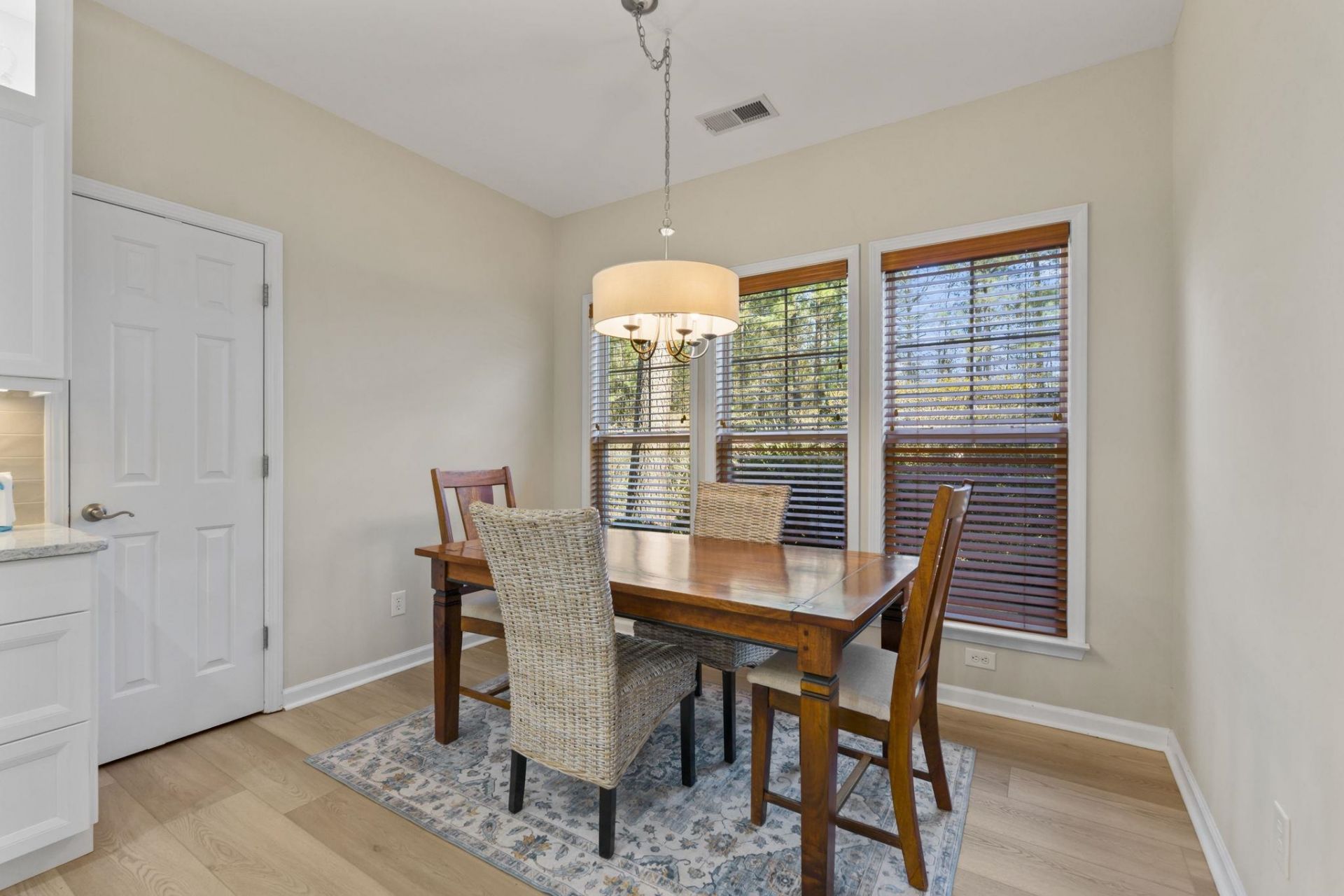 200 Simplicity Dr. Photo 19