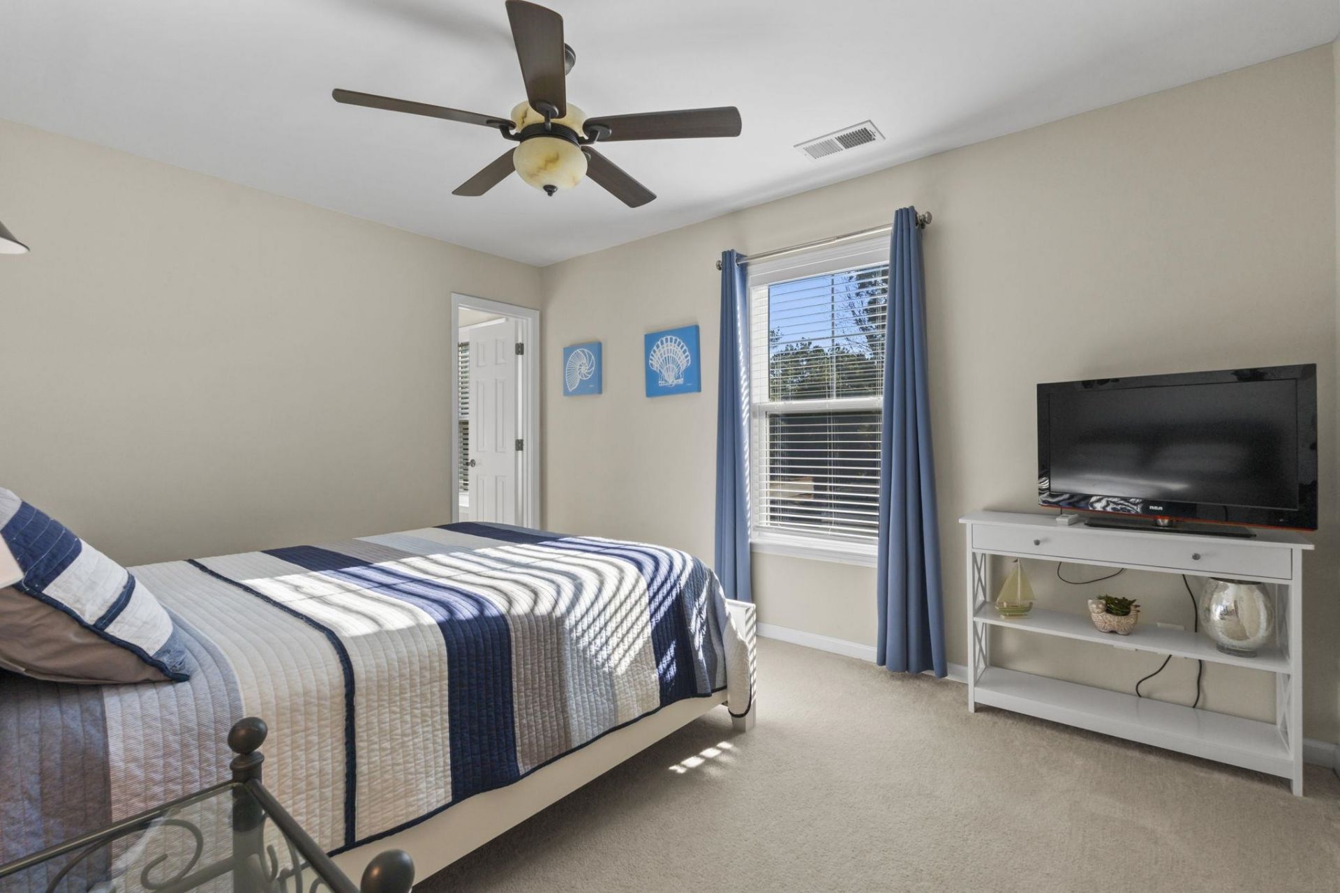 200 Simplicity Dr. Photo 38