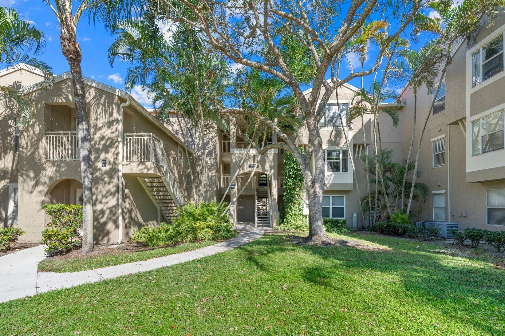 1885 Palm Cove Boulevard, Unit 10-304, Delray Beach, FL 33445 Photo