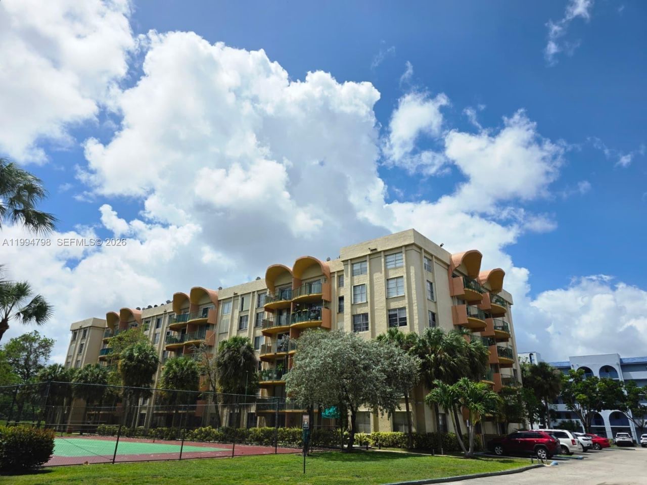 9360 Fontainebleau Blvd, Unit 503, Miami, FL 33172 Photo