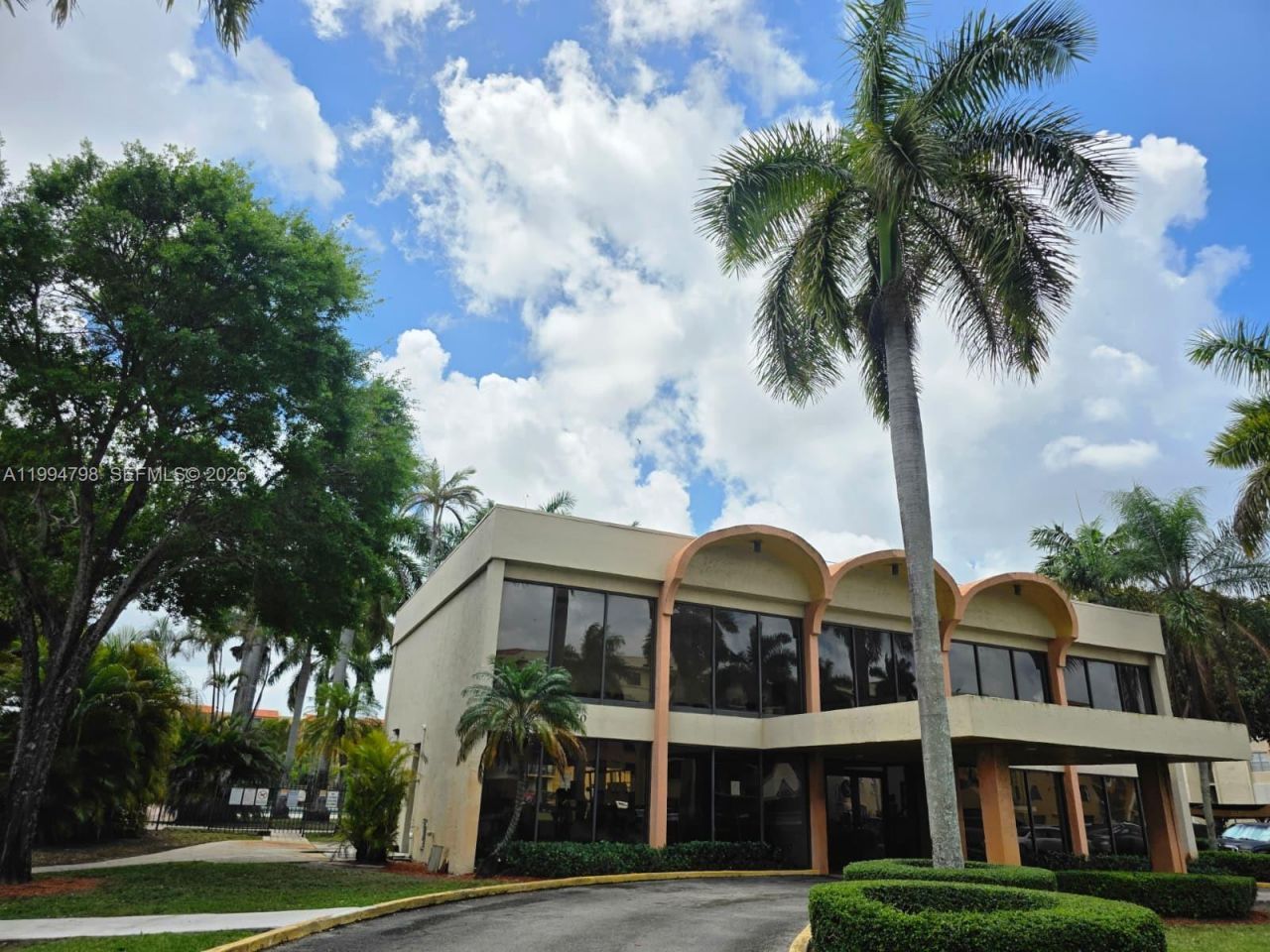 9360 Fontainebleau Blvd, Unit 503, Miami, FL 33172 Photo