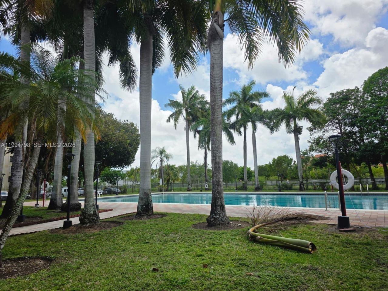 9360 Fontainebleau Blvd, Unit 503, Miami, FL 33172 Photo