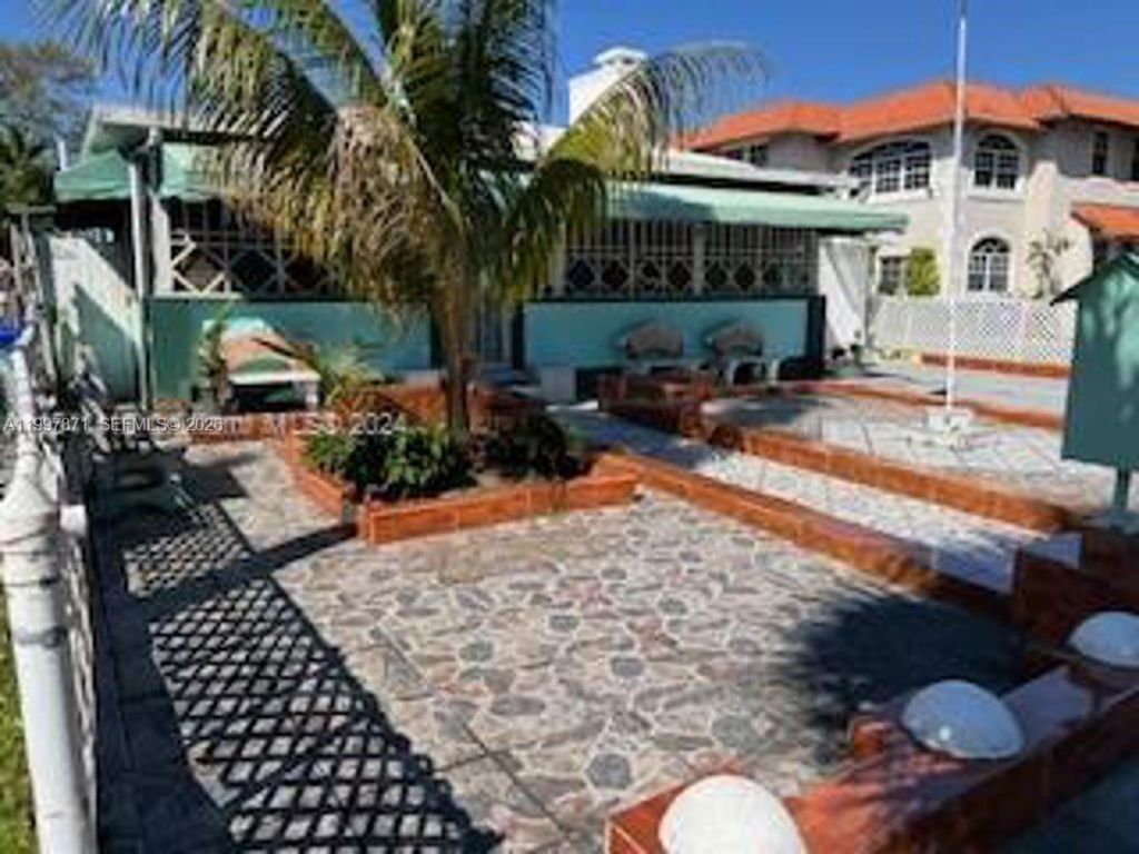 5934 NE 4th Ct, Miami, FL 33137 Photo