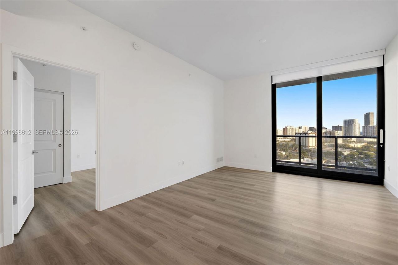 101 Diplomat Pkwy, Unit 1004, Hallandale Beach, FL 33009 Photo