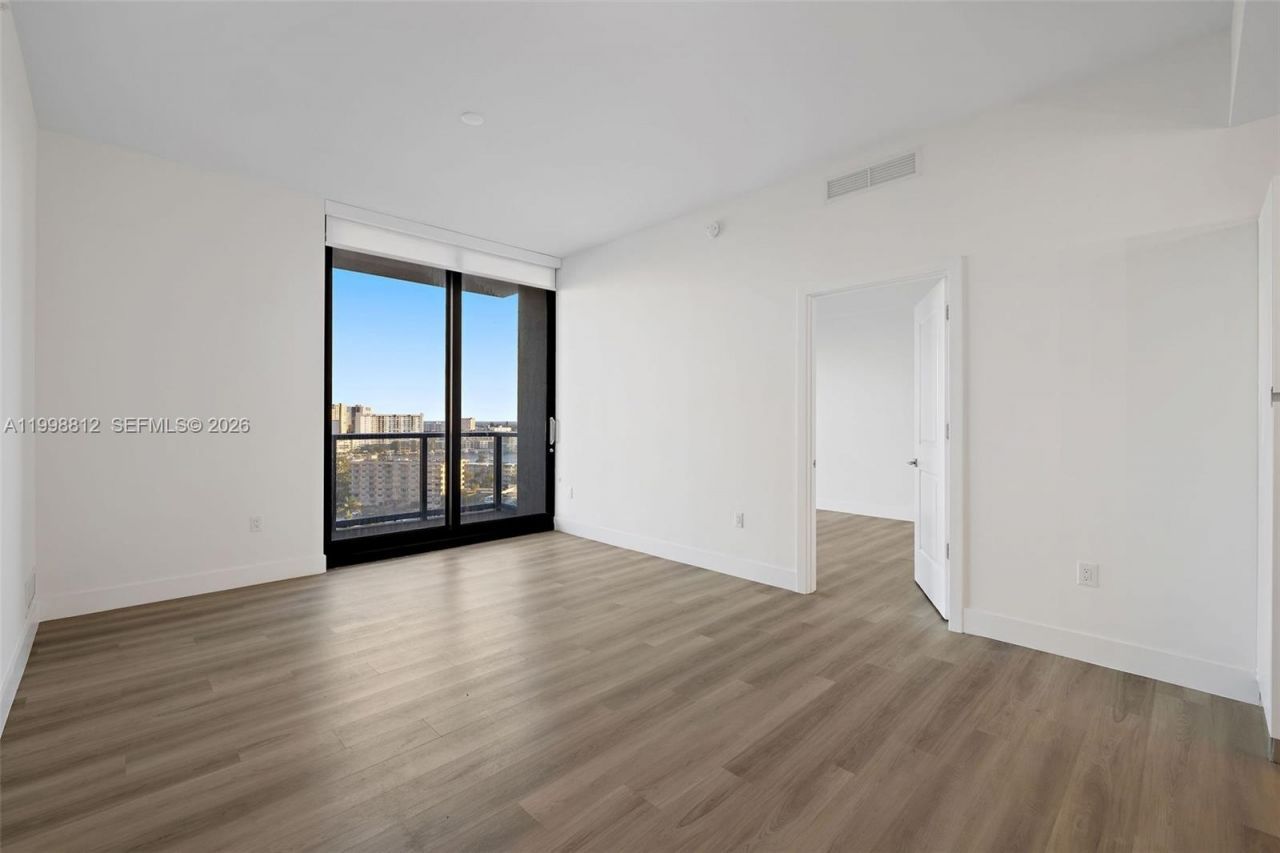101 Diplomat Pkwy, Unit 1004, Hallandale Beach, FL 33009 Photo