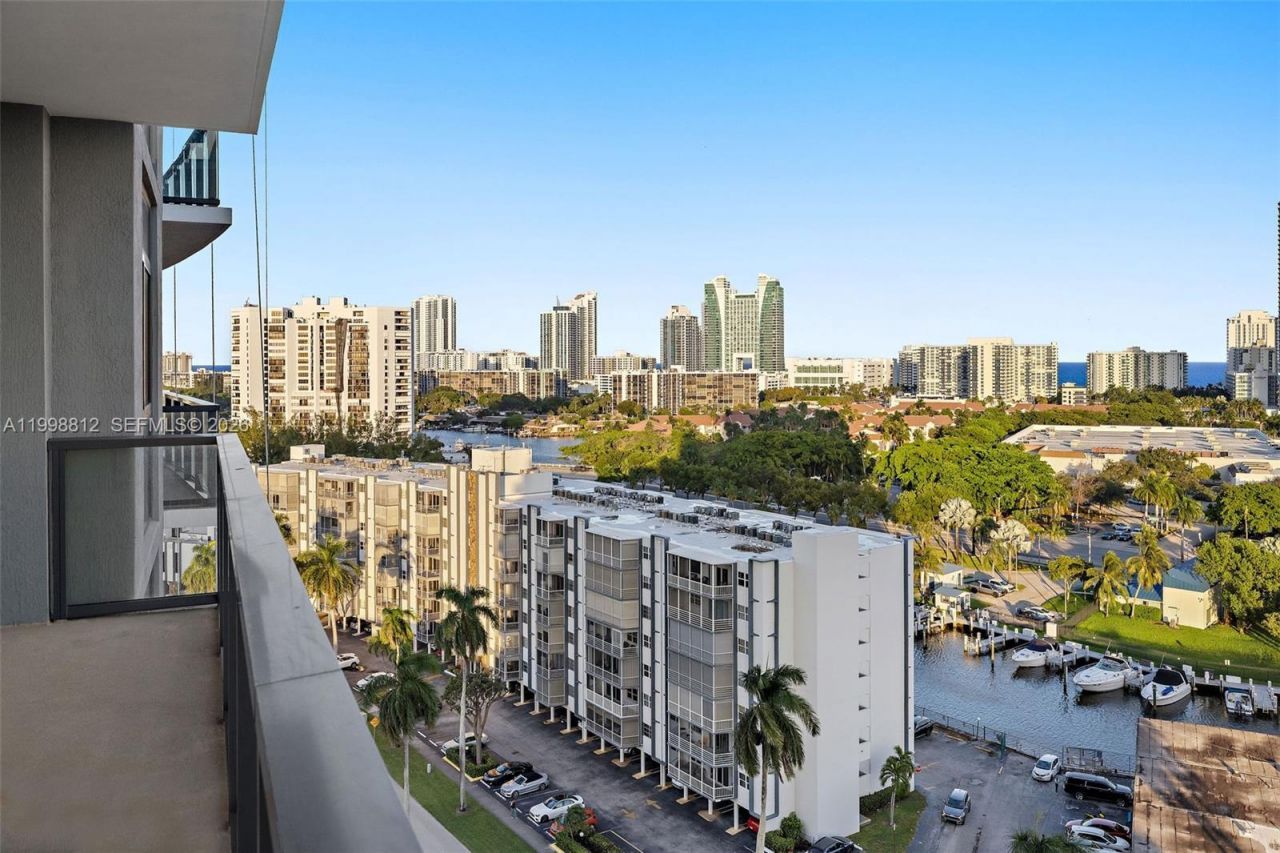 101 Diplomat Pkwy, Unit 1004, Hallandale Beach, FL 33009 Photo