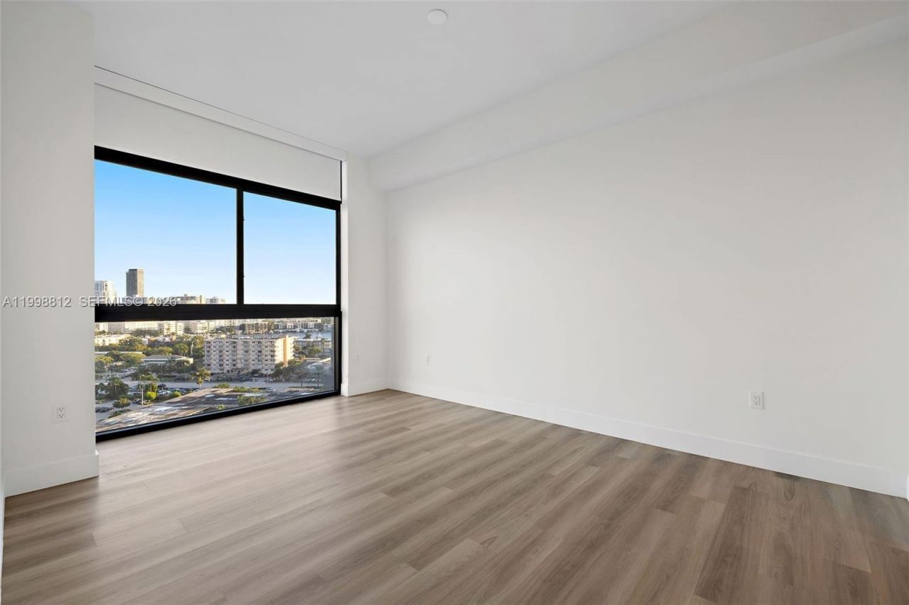 101 Diplomat Pkwy, Unit 1004, Hallandale Beach, FL 33009 Photo