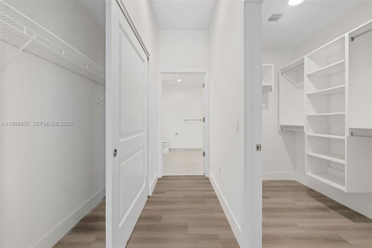 101 Diplomat Pkwy, Unit 1004, Hallandale Beach, FL 33009 Photo