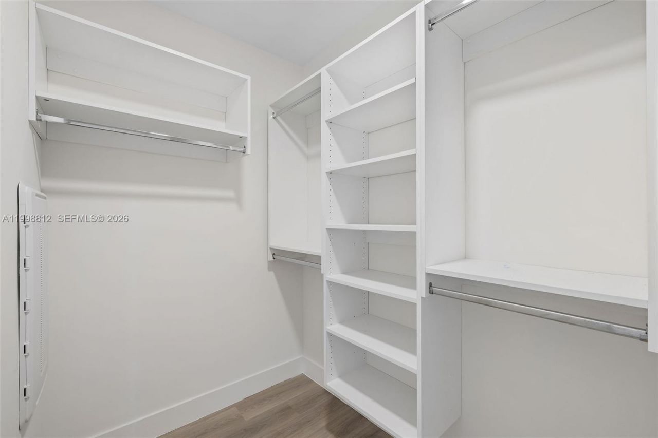 101 Diplomat Pkwy, Unit 1004, Hallandale Beach, FL 33009 Photo