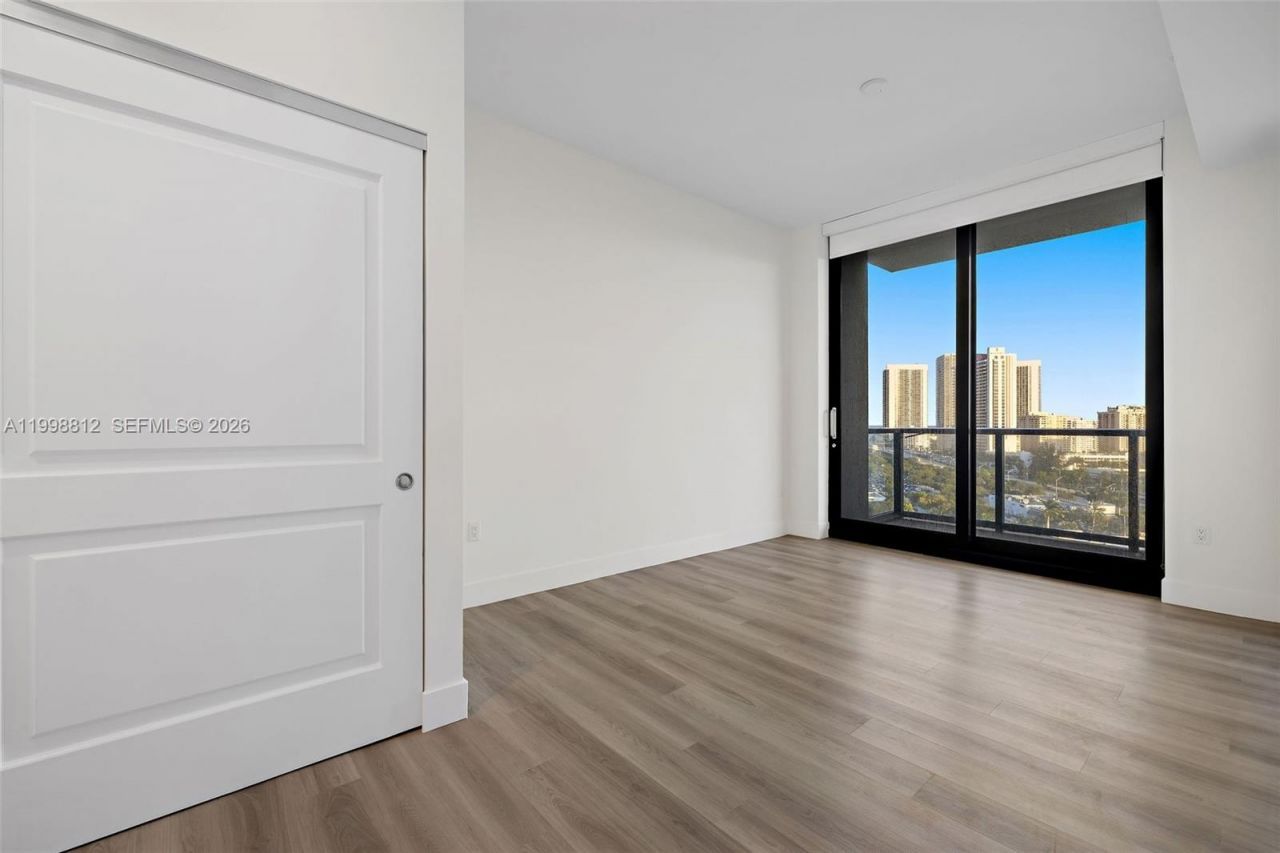 101 Diplomat Pkwy, Unit 1004, Hallandale Beach, FL 33009 Photo