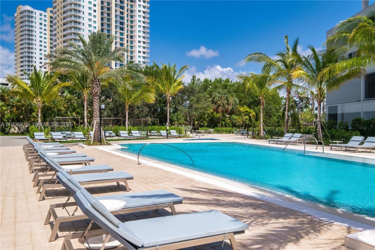 101 Diplomat Pkwy, Unit 1004, Hallandale Beach, FL 33009 Photo