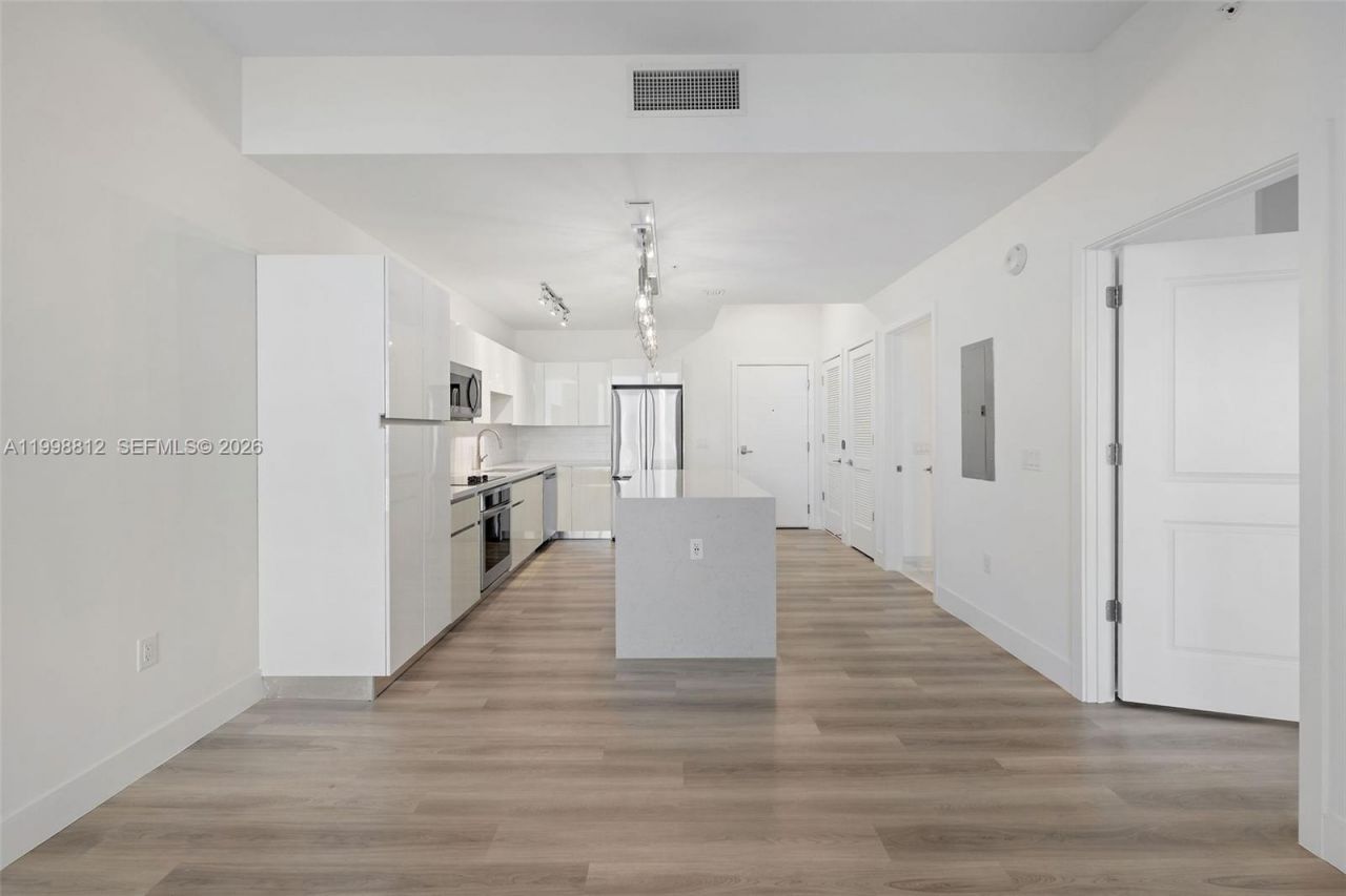 101 Diplomat Pkwy, Unit 1004, Hallandale Beach, FL 33009 Photo