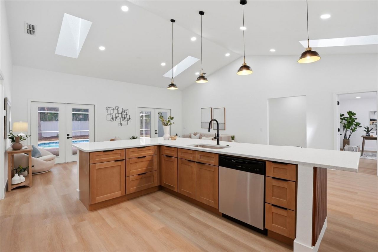 4816 79th Avenue Plaza E, Sarasota, FL 34243 Photo