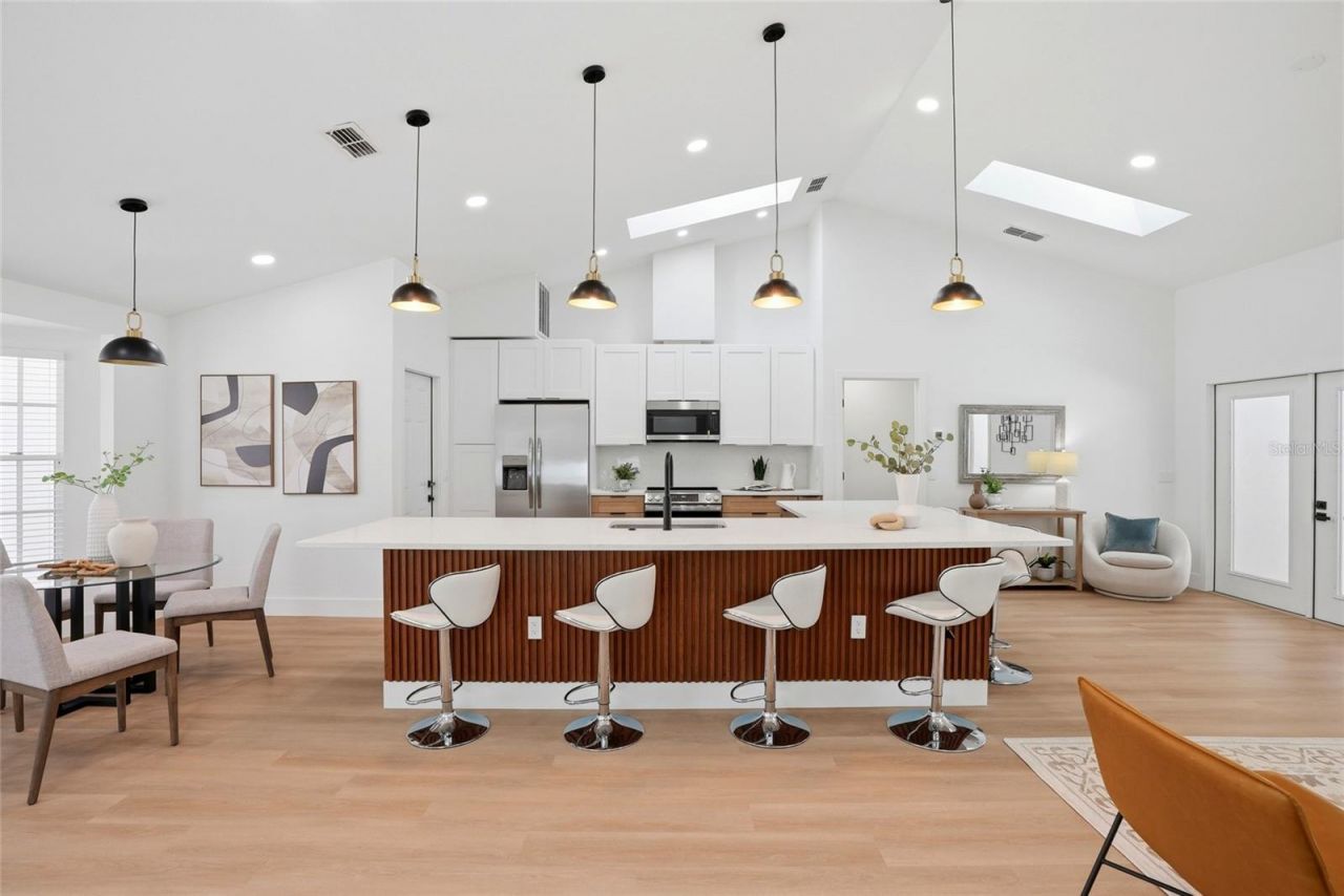 4816 79th Avenue Plaza E, Sarasota, FL 34243 Photo