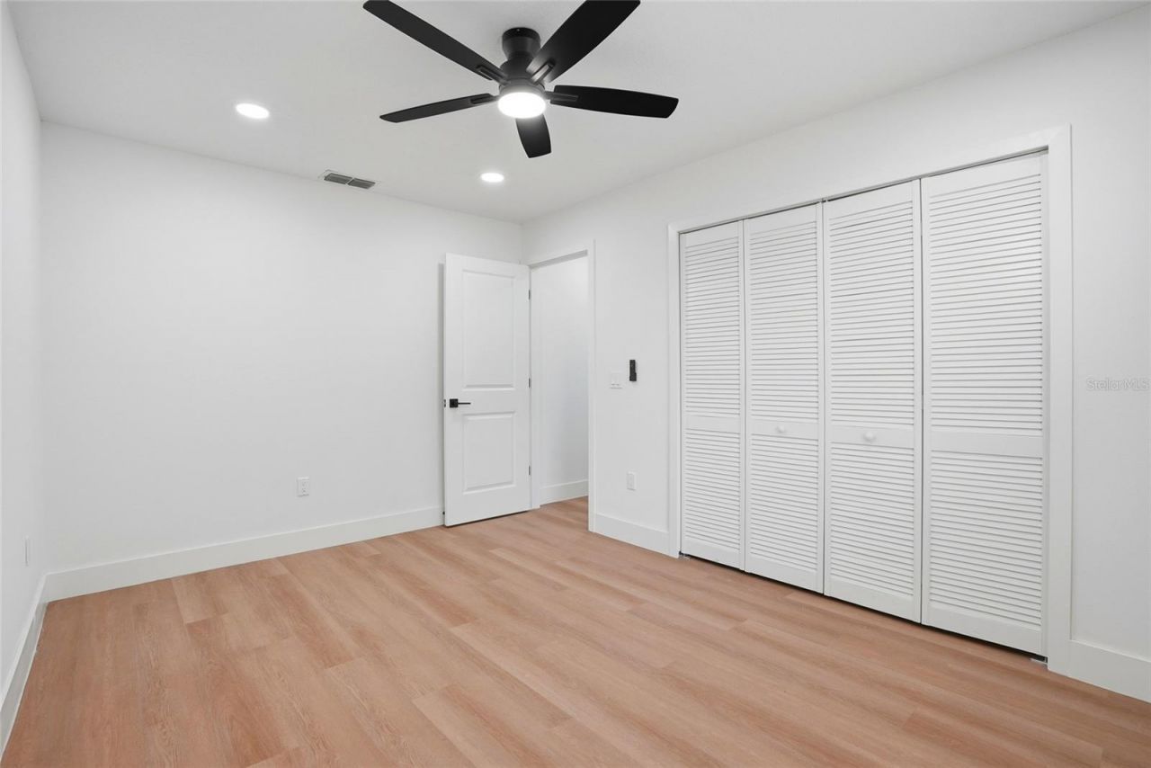 4816 79th Avenue Plaza E, Sarasota, FL 34243 Photo