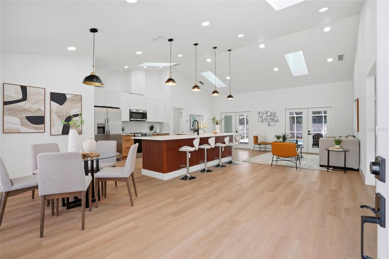 4816 79th Avenue Plaza E, Sarasota, FL 34243 Photo