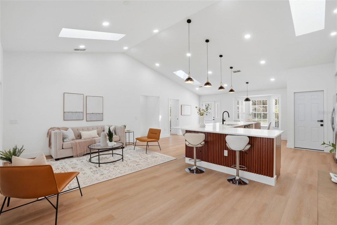 4816 79th Avenue Plaza E, Sarasota, FL 34243 Photo