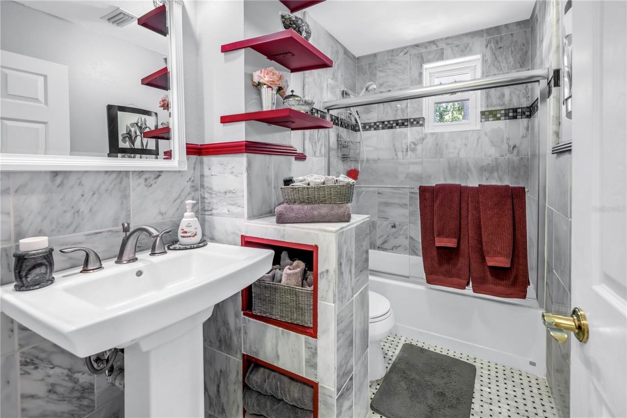 6505 Cedar Street Ne, Saint Petersburg, FL 33702 Photo