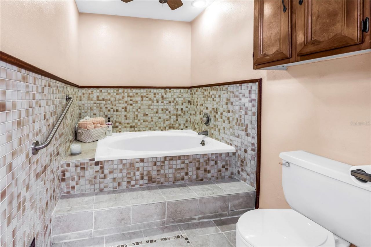 6505 Cedar Street Ne, Saint Petersburg, FL 33702 Photo