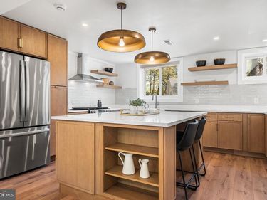 8508 CROWLEY PLACE, ALEXANDRIA, VA 22308