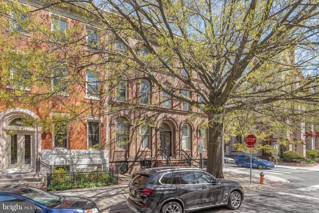 1901 Green Street, Unit 3, Philadelphia, PA 19130 Main Photo