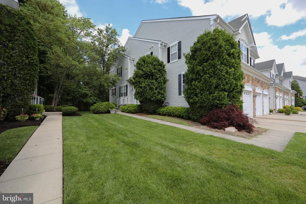 58 Weaver Drive, Marlton, NJ 08053 Main Photo