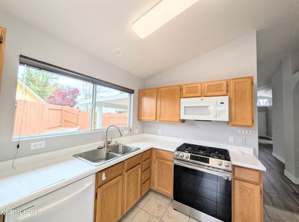 1093 Daphne Court, Minden, NV 89423 Photo