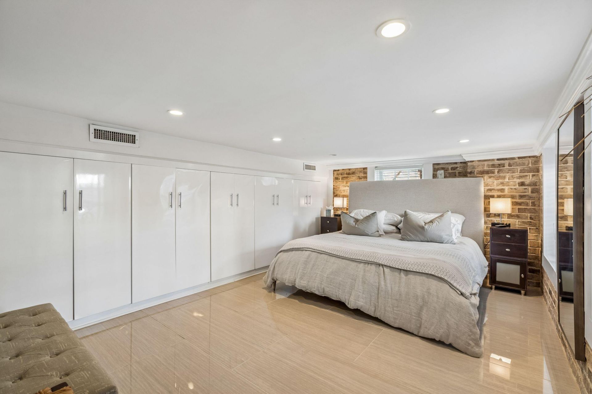 18 Water Street Photo 49