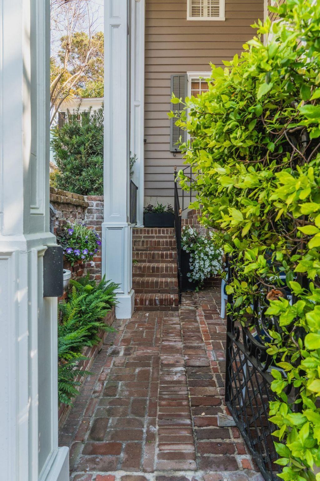 18 Water Street Photo 5