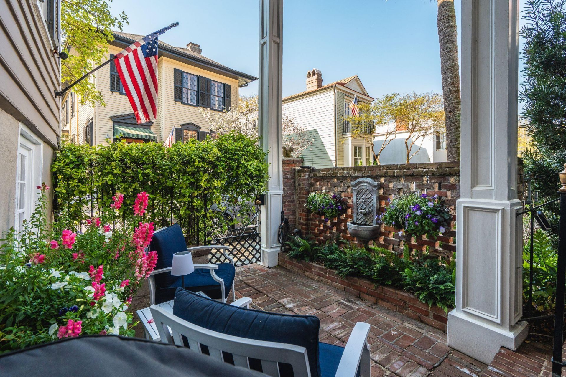 18 Water Street Photo 9