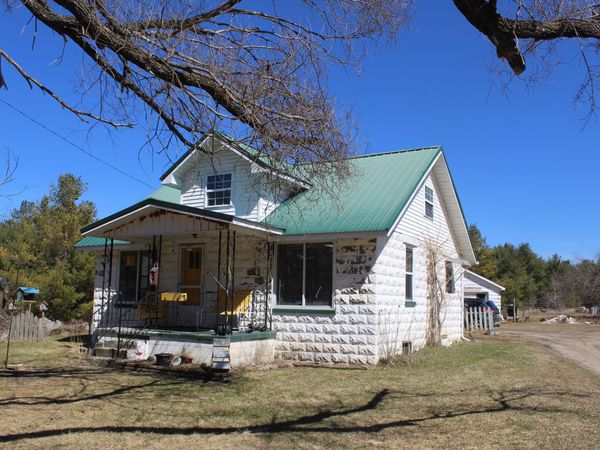 1932 Knepp Road, Fairview, MI 48621